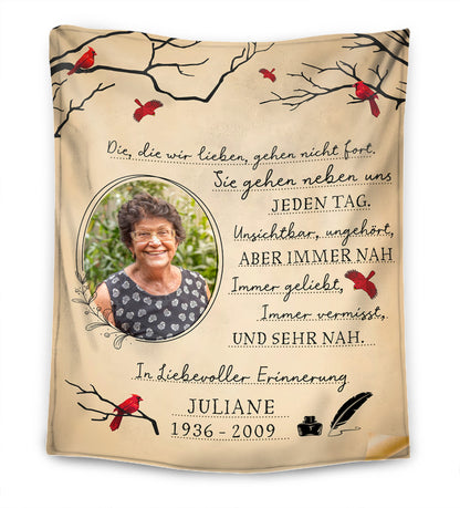 Für immer in unseren Herzen – Personalisierte Oma-Gedenkfoto-Decke