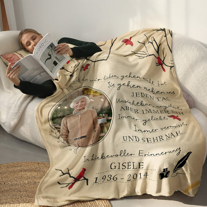 Für immer in unseren Herzen – Personalisierte Oma-Gedenkfoto-Decke