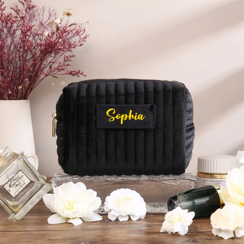 Geschenk für Frauen - Samt-Kosmetiktasche mit Namen - Personalisierte Reise-Kosmetiktasche