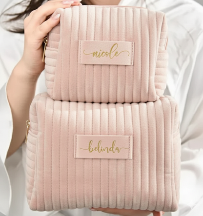 Geschenk für Frauen - Samt-Kosmetiktasche mit Namen - Personalisierte Reise-Kosmetiktasche